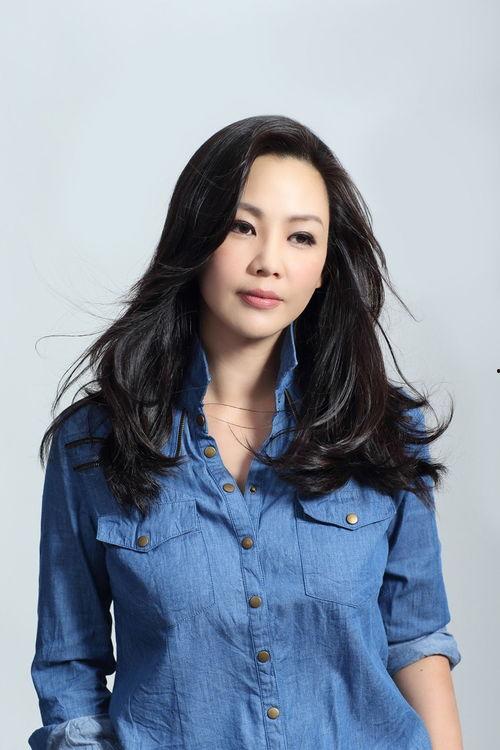 王馨平图片,光影交织，演绎音乐传奇